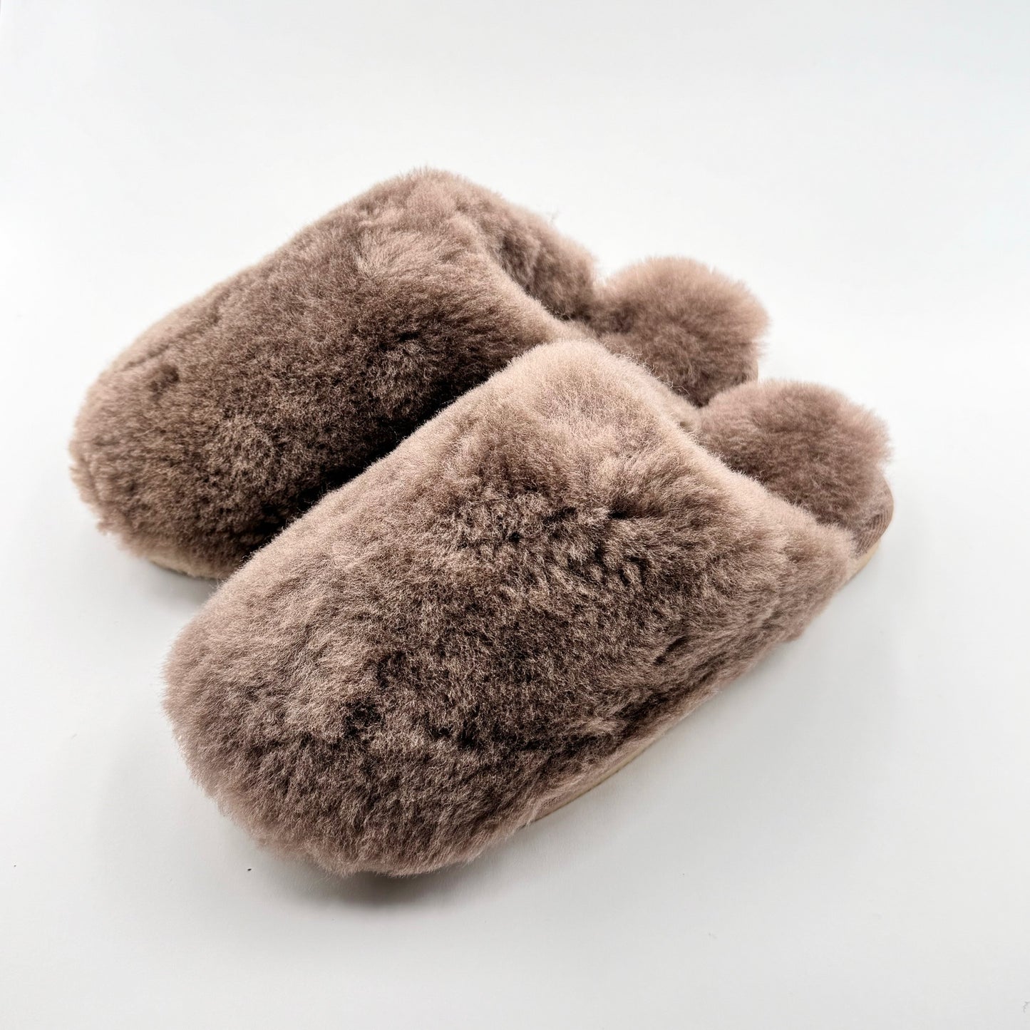 Thies 1856 sheepskin slippers
