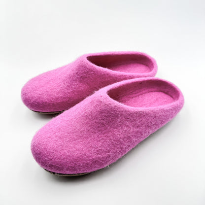 Merocoat handmade pink wool slippers