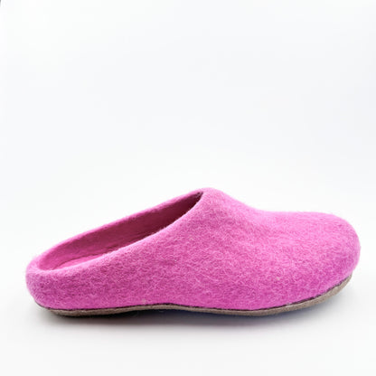 Merocoat handmade pink wool slippers