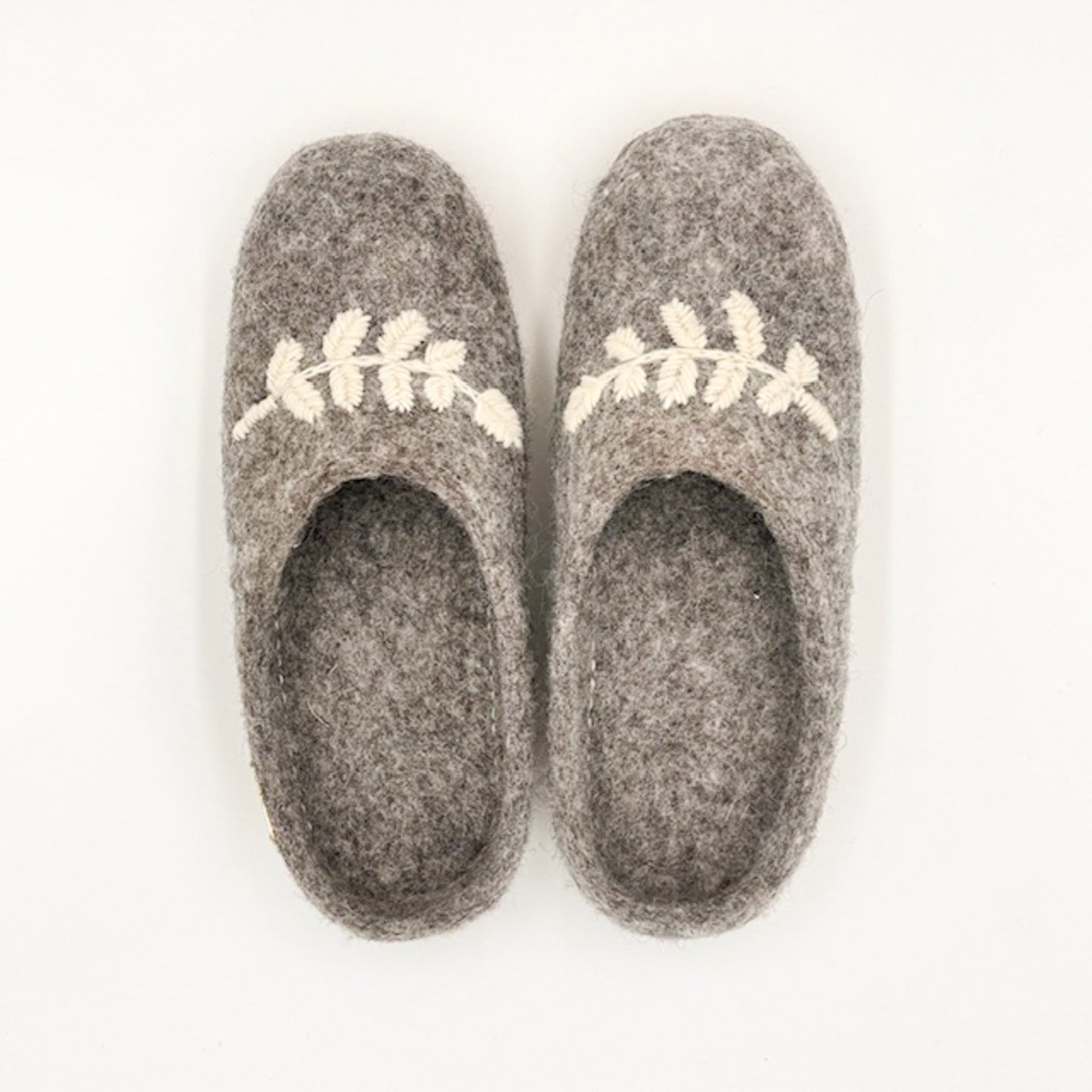 Nooks Design wool slippers in grey