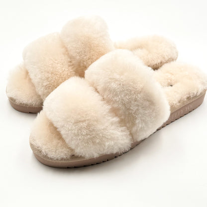 Pretty You Jinx sheepskin slippers