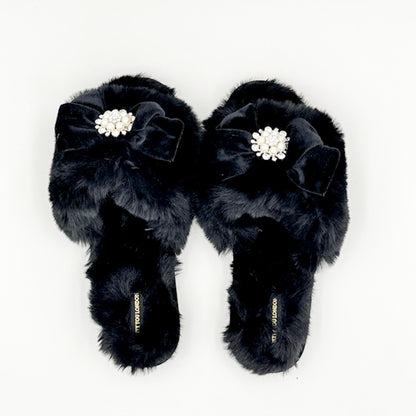 Pretty You Anya black slide